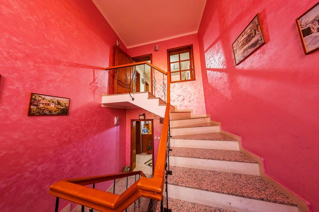 Family Hotel Ogi Asenovgrad Dış mekan fotoğraf